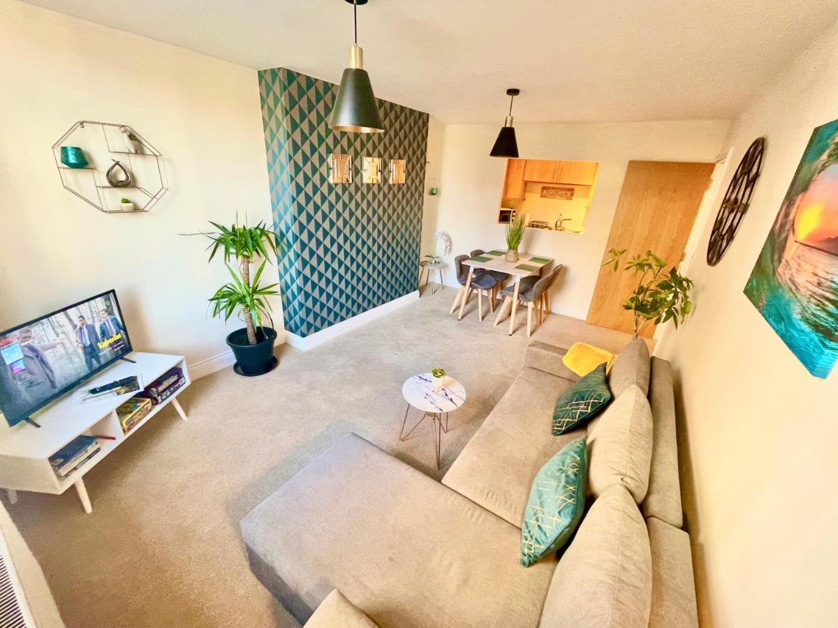 A Stylish Retreat - Super King Bed - Heart Of Town Centre - 5 Mins Stroll To Beach Bournemouth Luaran gambar
