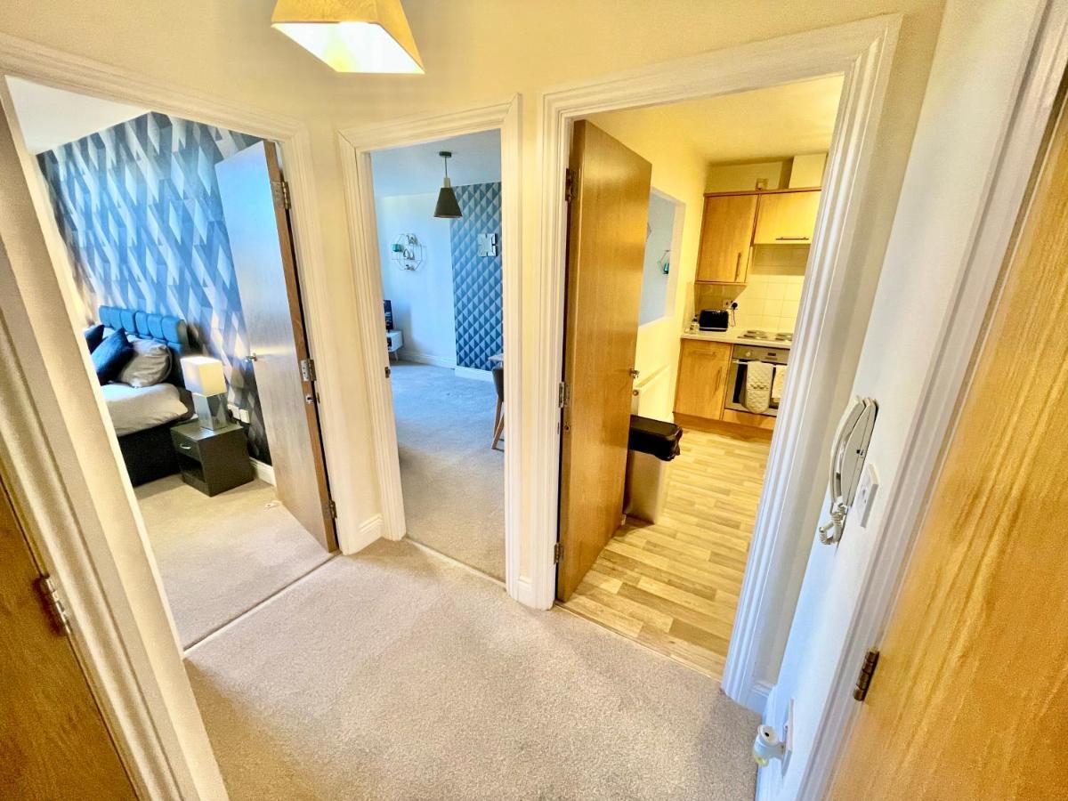 A Stylish Retreat - Super King Bed - Heart Of Town Centre - 5 Mins Stroll To Beach Bournemouth Luaran gambar